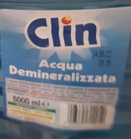 Acqua demoneralizzata