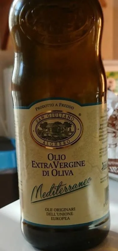 Olio è stra vergine d oliva