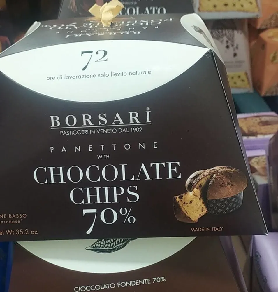 Panettone with chocolate chips