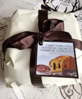 Panettone avec pepite de cacao et creme de chocolat