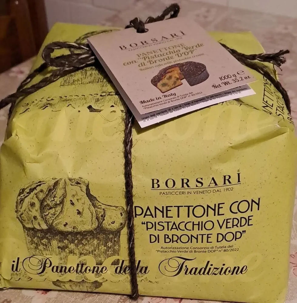 Panettone con "Pistacchio Verde di Bronte DOP"
