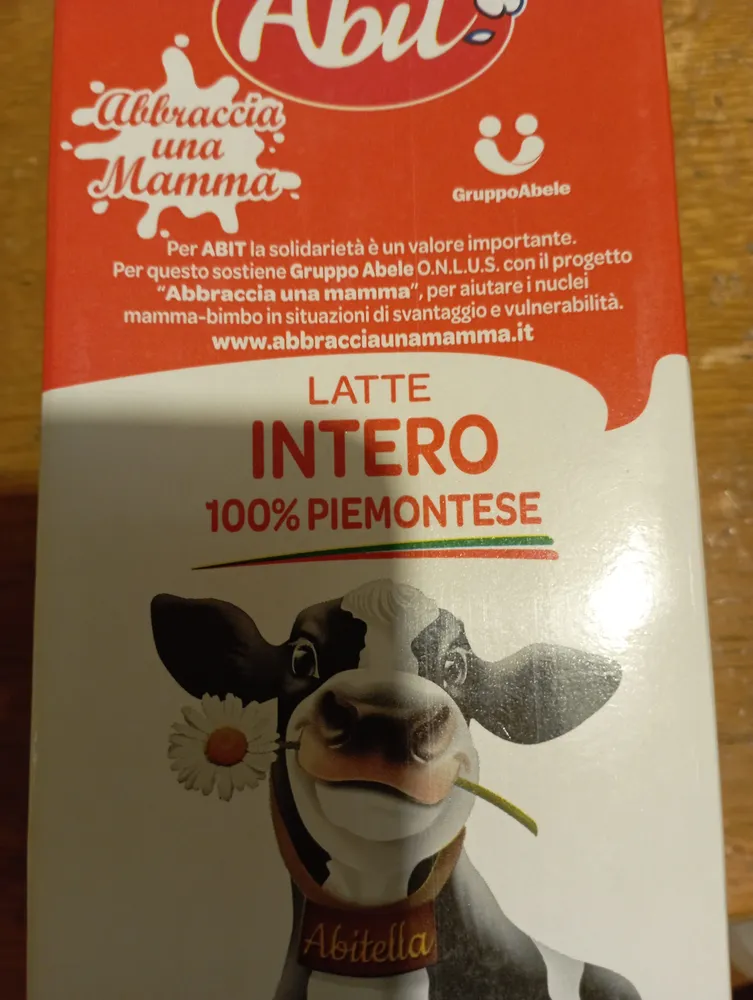 Latte intero