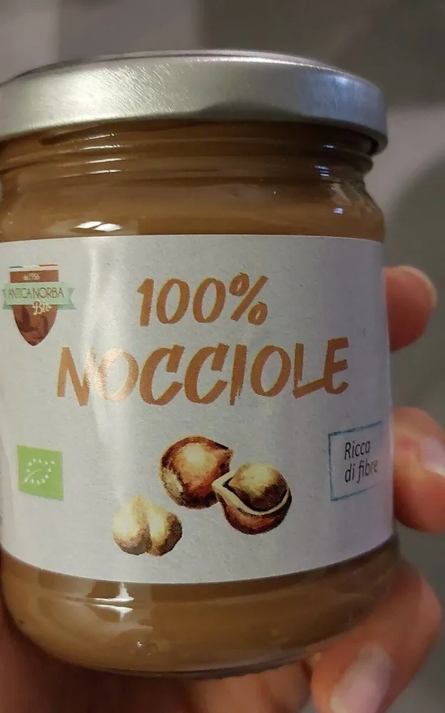 Crema di nocciole spalmabile