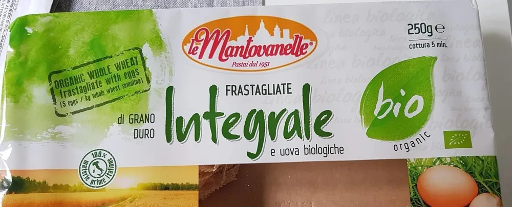 Tagliatelle frastagliate integrale e uova bio