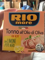 Tonno all'olio di oliva limone e pepe nero