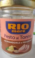 Pesto al tonno con mandorle e pecorino