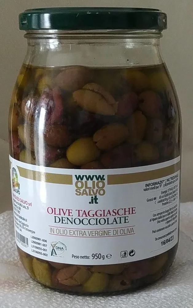 Olive taggiasche denocciolate in EVO