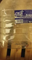 Acqua demineralizzata