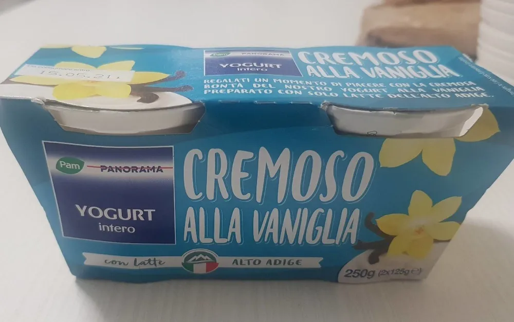 Yogurt intero alla vaniglia