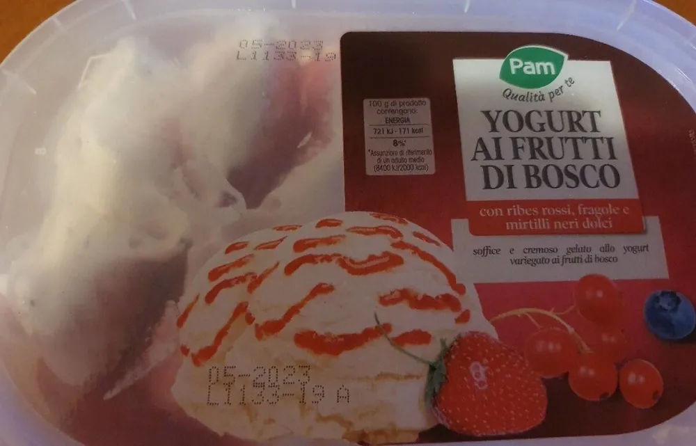 Gelato yogurt ai frutti di bosco