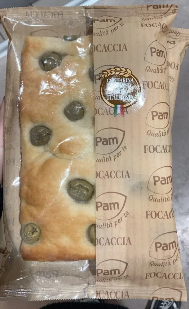 focaccia con olive verdi