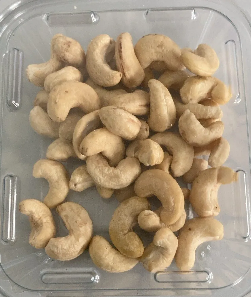 Anacardi naturali senza sale