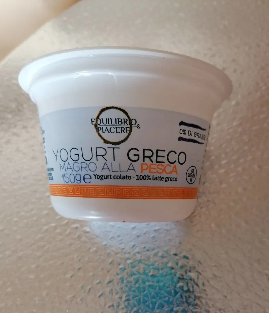 Yogurt greco magro alla pesca