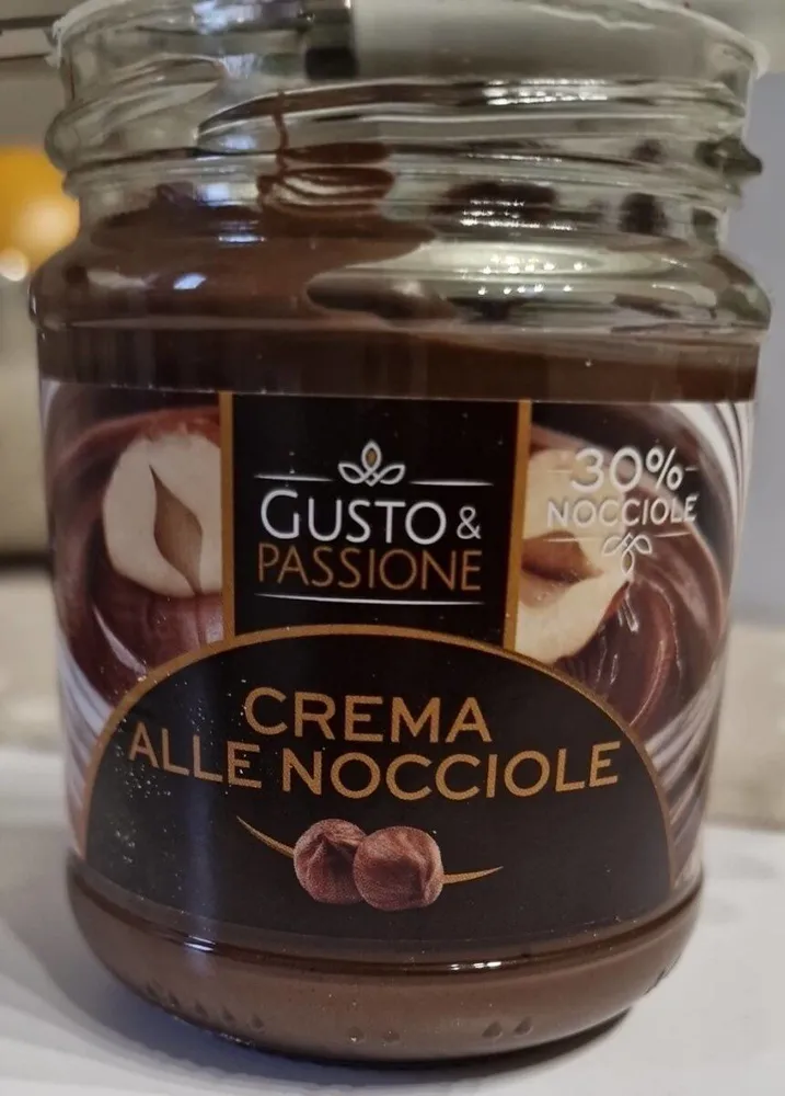 Crema alle nocciole