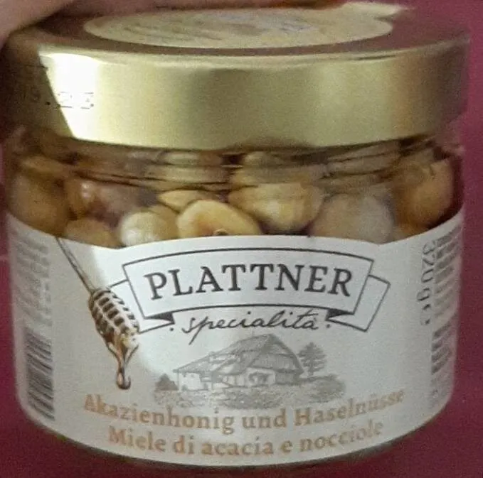 Miele di acacia e nocciole