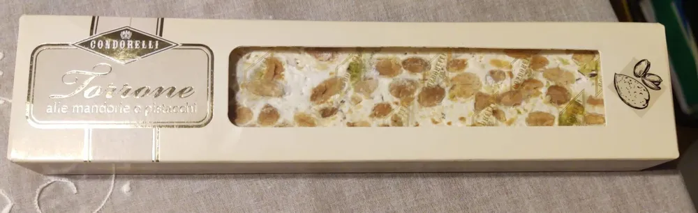 Torrone alle mandorle e pistacchi