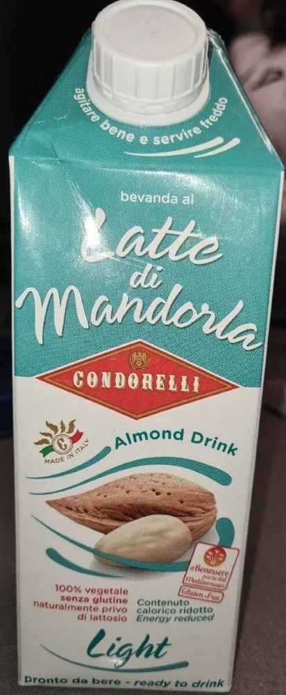 Latte di mandorla