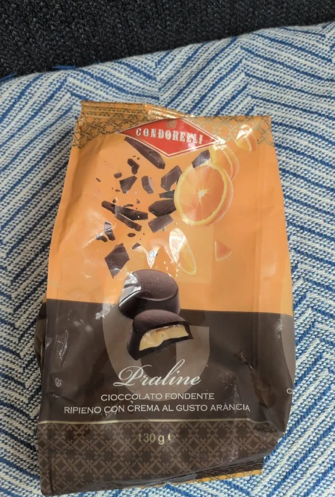 Cioccolato Fondente Ripieno Con Crema All'arancia