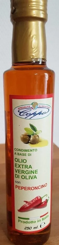 Olio extra vergine di oliva con peperoncino