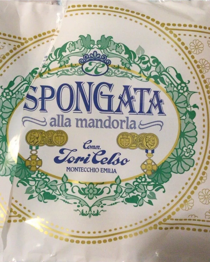 Spongata alla mandorla