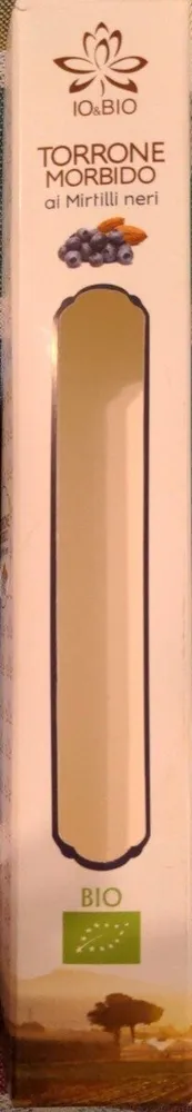 Torrone morbido ai mirtilli neri