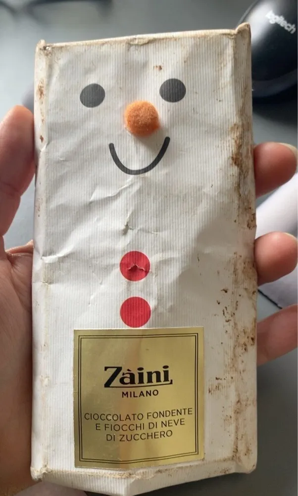 Cioccolato fondente e fiocchi di zucchero