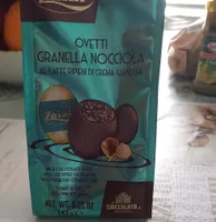 Ovetti granella nocciola al latte ripieni di crema gianduia