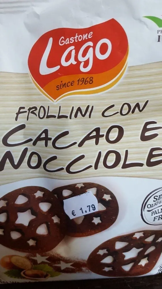 Frollini con cacao e nocciole