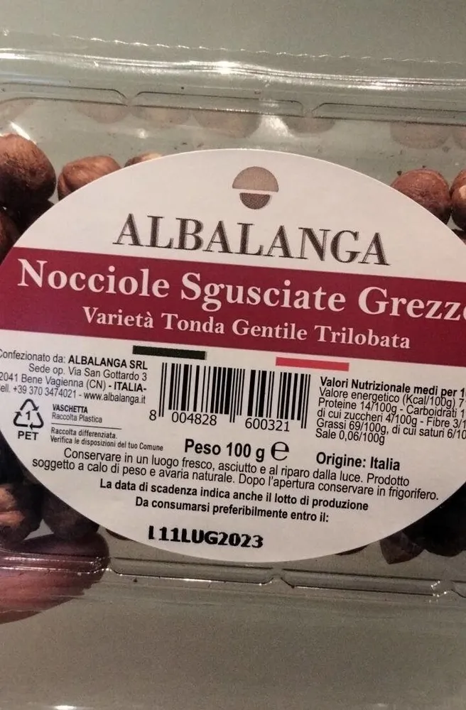 Nocciole sgusciate grezze