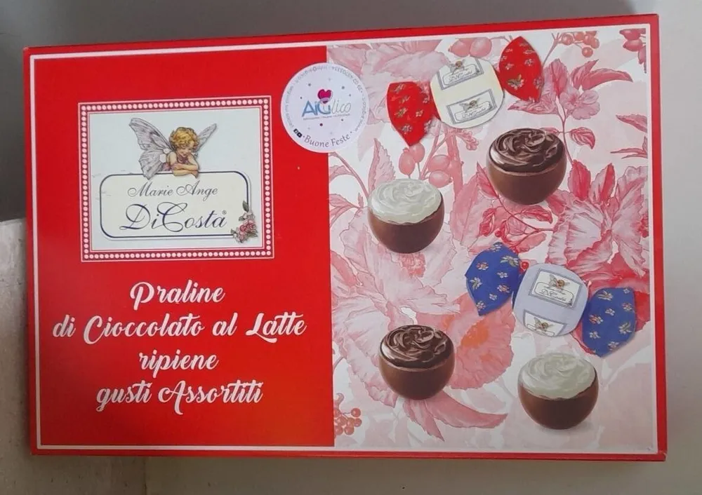 Praline di cioccolato al latte ripiene di gusti assortiti
