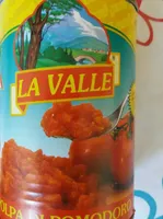 Tomates concassées coupées en des