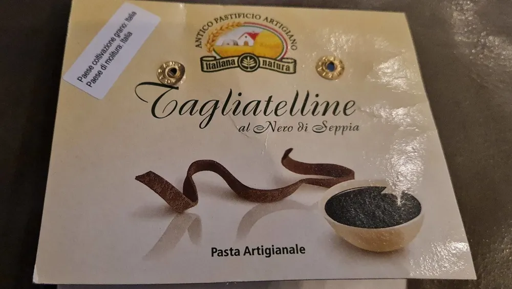 Tagliatelline al nero di seppia