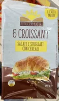 Croissant salati e sfogliati con cereali
