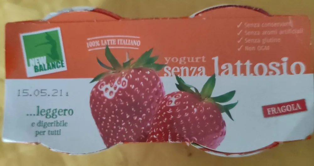 Yogurt senza lattosio fragola