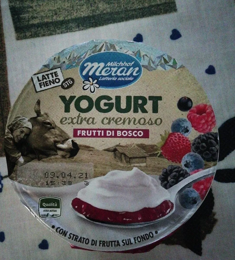 Yogurt extra cremoso frutti di bosco
