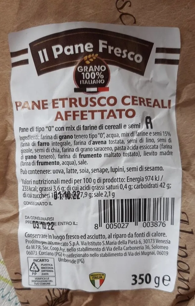 Pane etrusco cereali affettato