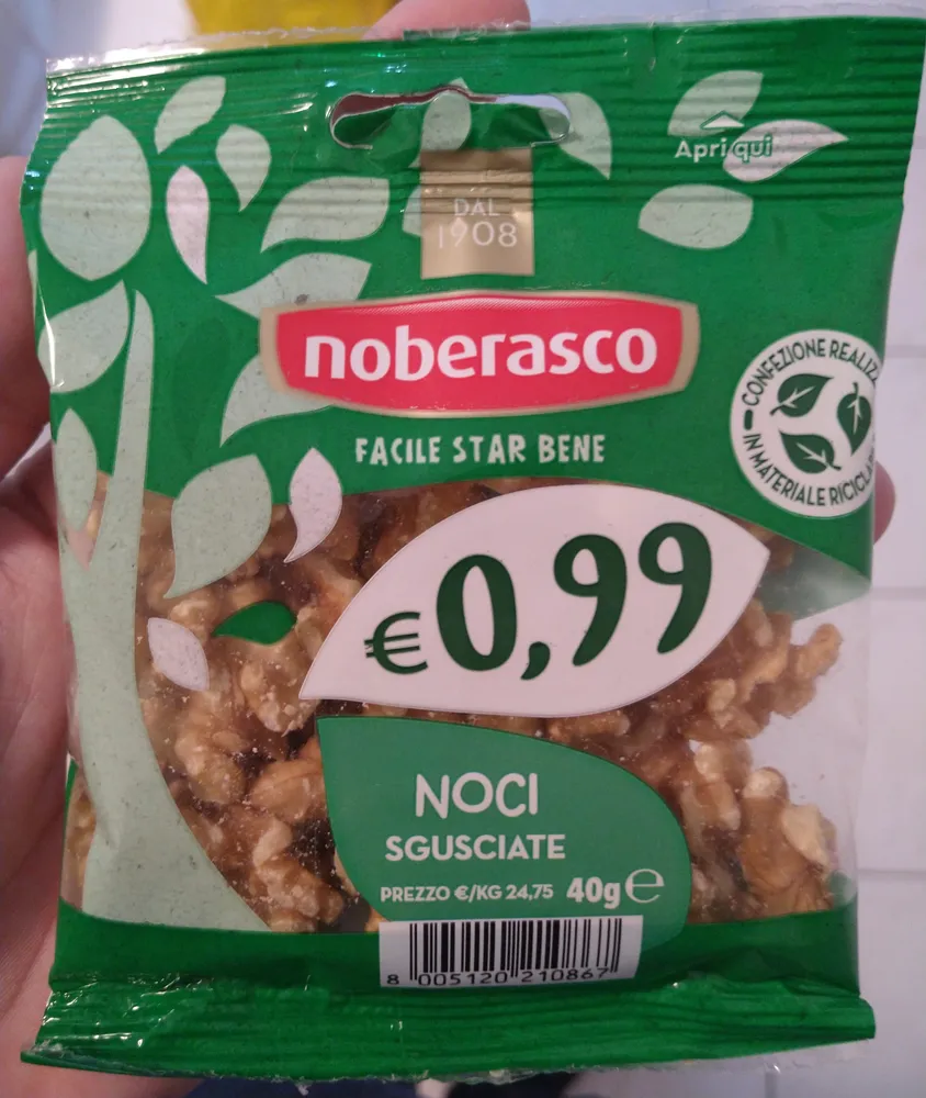 Noci sgusciate