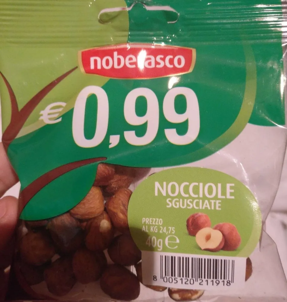Nocciole sgusciate