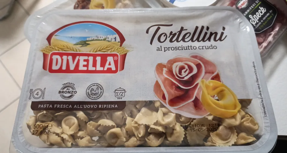 Tortellini al prosciutto crudo