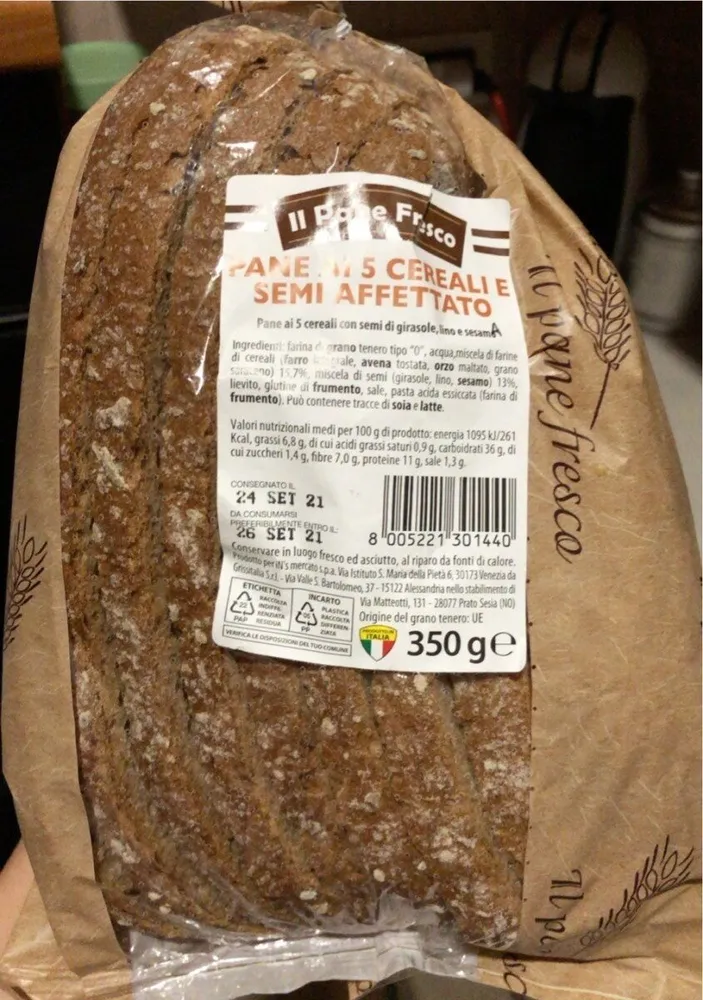 Pane ai 5 cereali e semi affettato