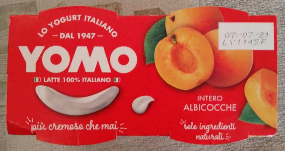 YOGURT intero con albicocche