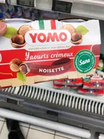 Yogurt intero con nocciole