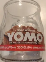 yogurt al caffè con cioccolato e granella di fave di cacao