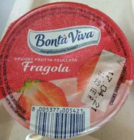 Yogurt alla frutta frullata fragola