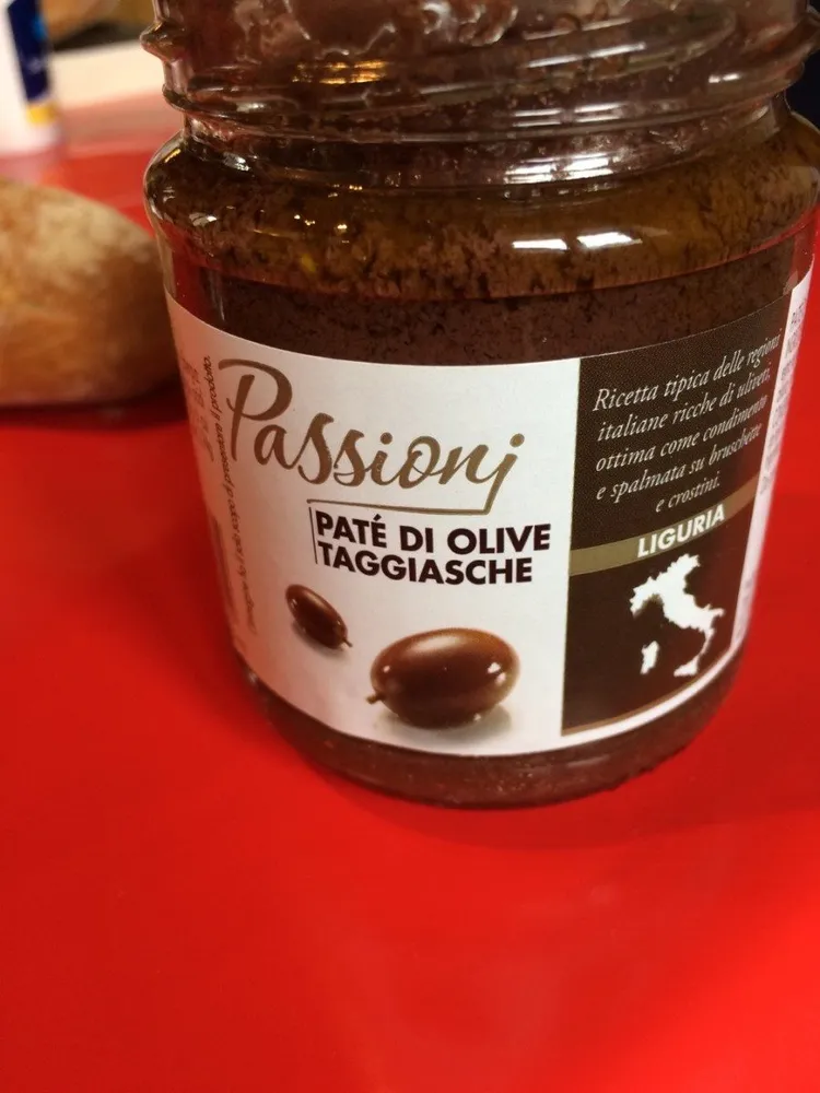Paté di olive taggiasche