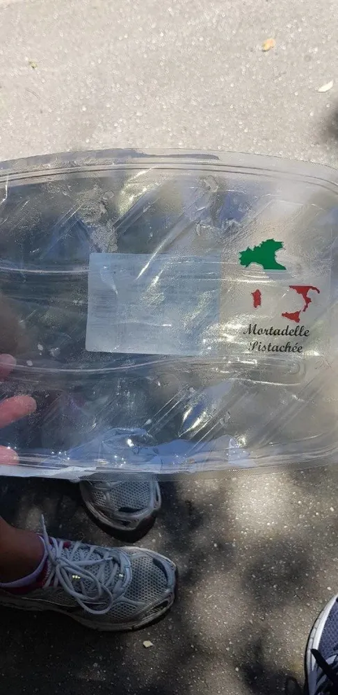 Mortadella avec pistaches