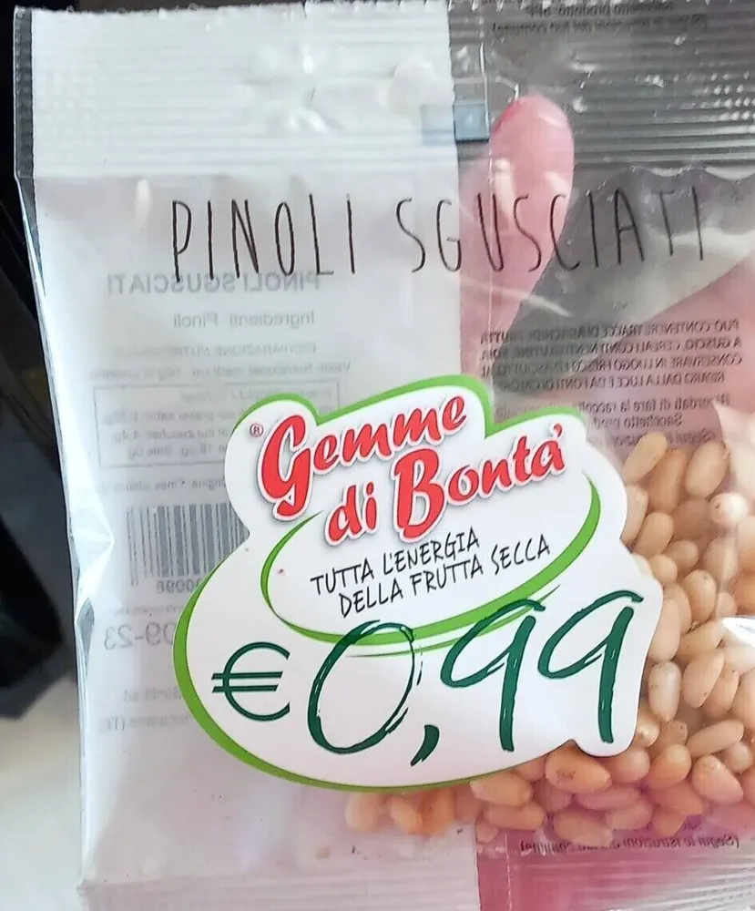 Pinoli sgusciati