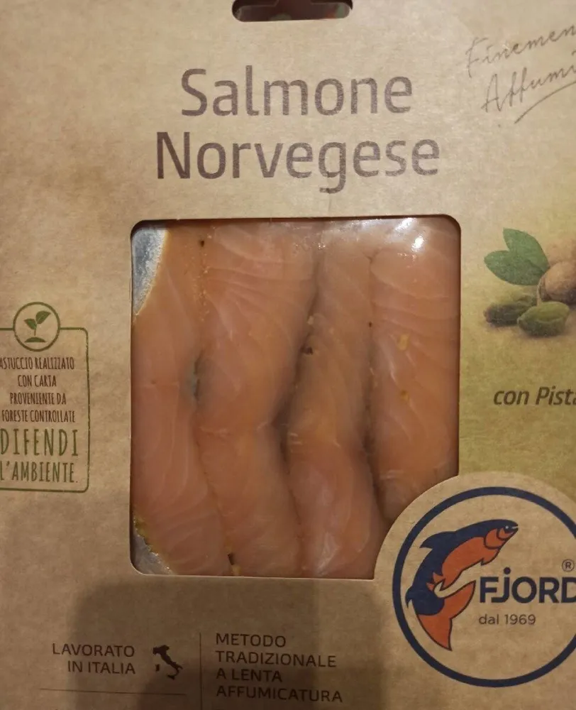 Salmone affumicato al pistacchio