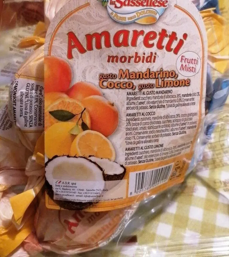 Amaretti morbidi frutti misti