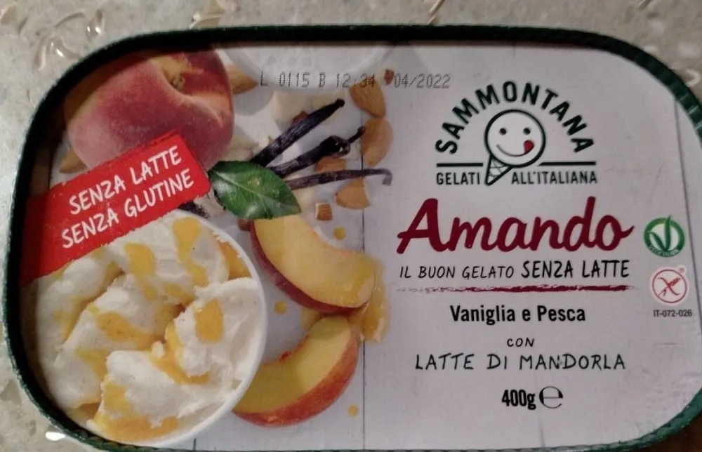 Amando gelato vaniglia e pesca